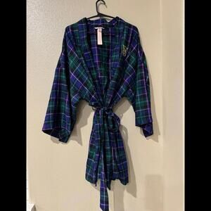 Vintage NWT victoria secret robe